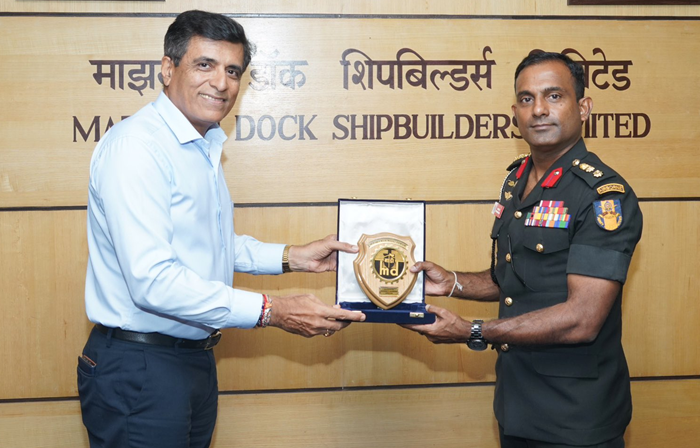 A delegation from Sri Lanka visits MDL